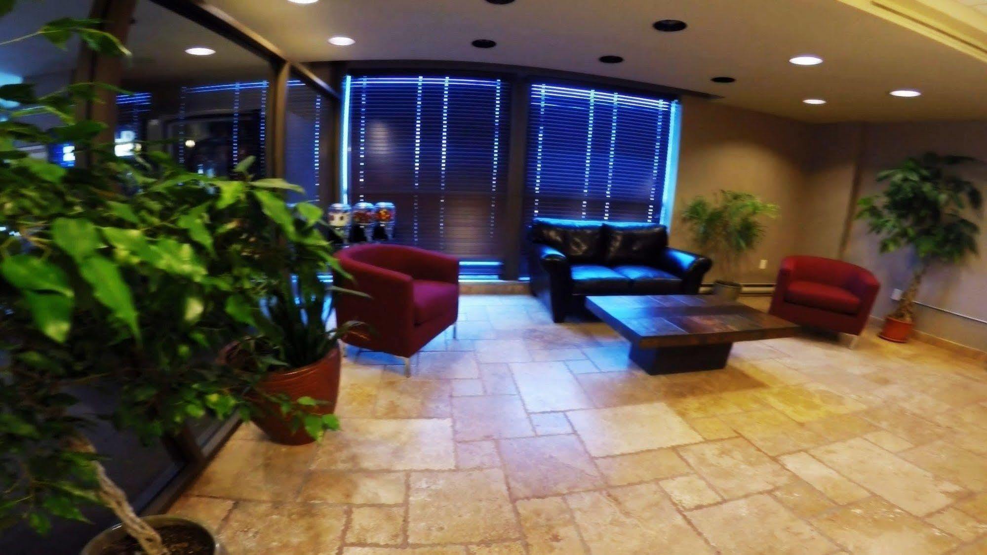 Hotel Days By Wyndham Lundys Lane