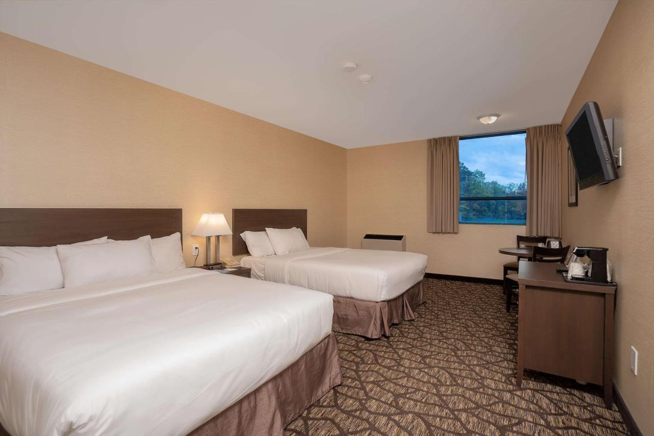 Days By Wyndham Lundys Lane 3* Niagara Falls