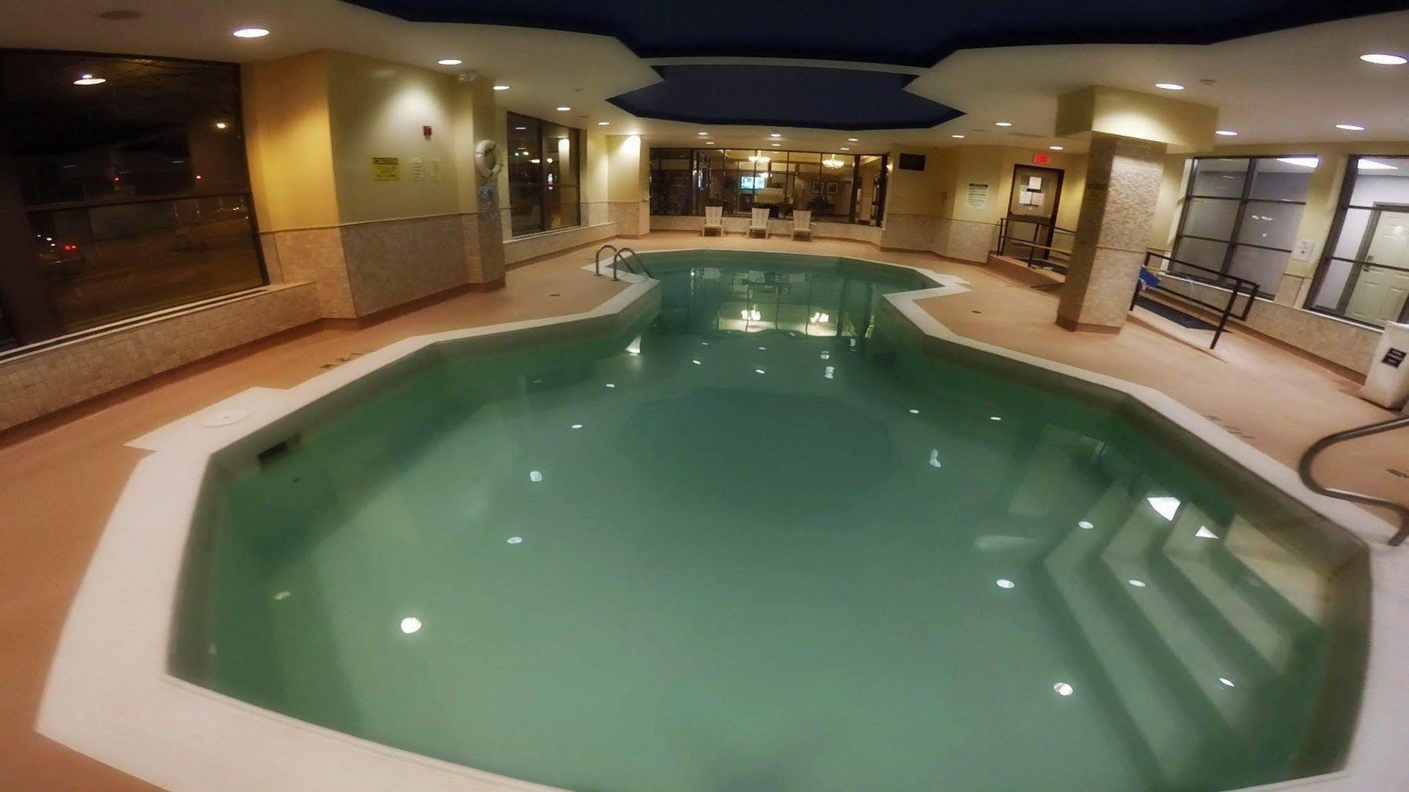 Days By Wyndham Lundys Lane 3* Niagara Falls